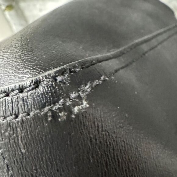 Tory Burch Robinson Black Leather Tote Bag - Picture 6 of 16